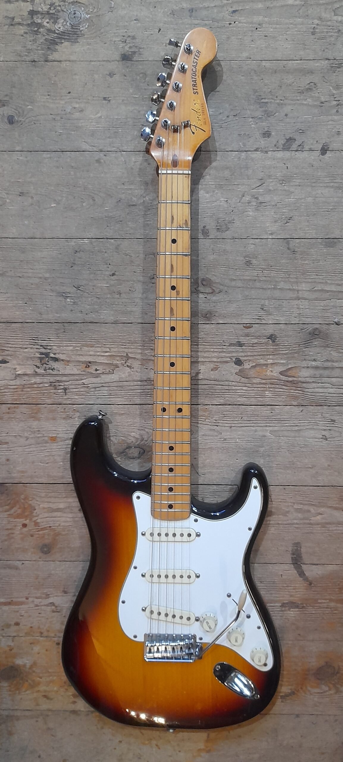 1982 deals fender stratocaster