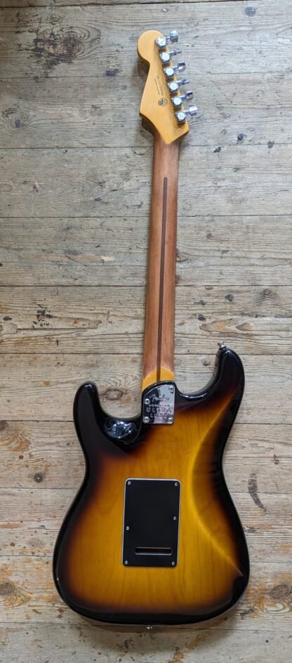 Fender American Ultra Luxe Stratocaster 2-Colour Sunburst RW w/Stainless Steel Frets (2021) - Image 4