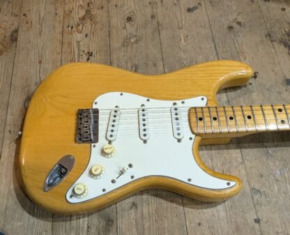 Fender Stratocaster Natural Ash Hardtail/Non-trem (1972) - Image 2