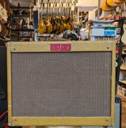 Lazy J 20 'fully loaded', with reverb, trem and attenuator