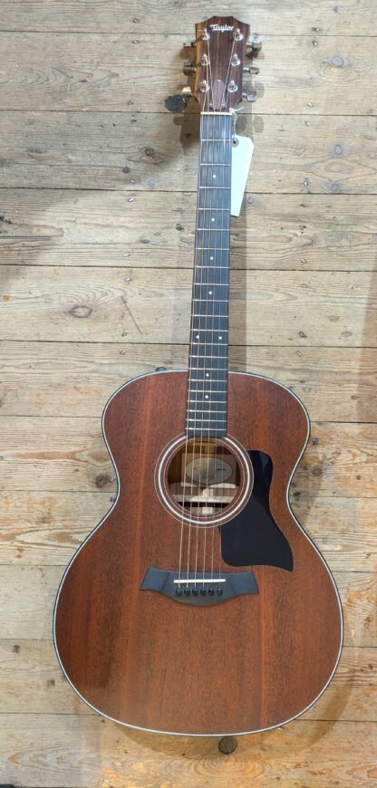 Taylor 324E With Taylor Case (2014)