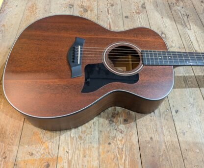 Taylor 324E With Taylor Case (2014) - Image 2