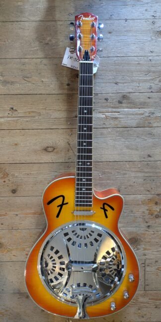 Fender FR-50 CE Electro Acoustic Resonator with hard case (2011)