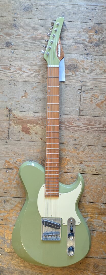 4th Avenue Black Swann 'Camper Van Green' UK custom made
