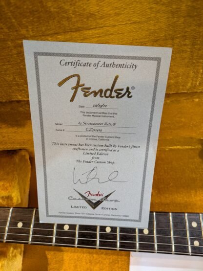 Fender Custom Shop Dealer Select '63 Relic Stratocaster (2012) - Image 8
