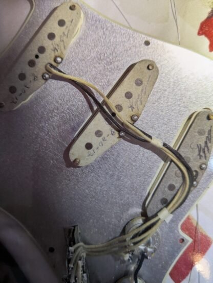 Fender Custom Shop Dealer Select '63 Relic Stratocaster (2012) - Image 13