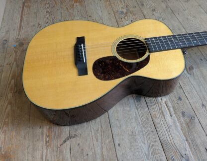 Martin 0-18 #2483065 Super light weight 3.5lbs - Image 5