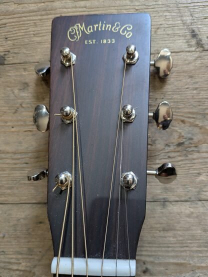 Martin 0-18 #2483065 Super light weight 3.5lbs - Image 4