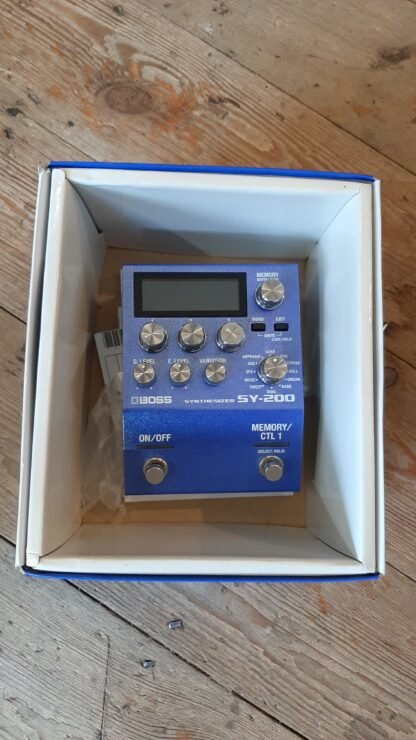Boss SY-200 Synthesizer boxed VGC - Image 2