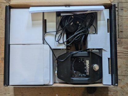Shure GLX-D+ Digital Wireless Guitar Pedal System - Image 4
