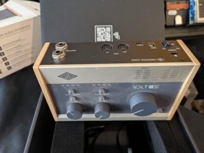 Universal Audio Volt 276 2-in/2-out USB 2.0 Audio Interface - Image 2