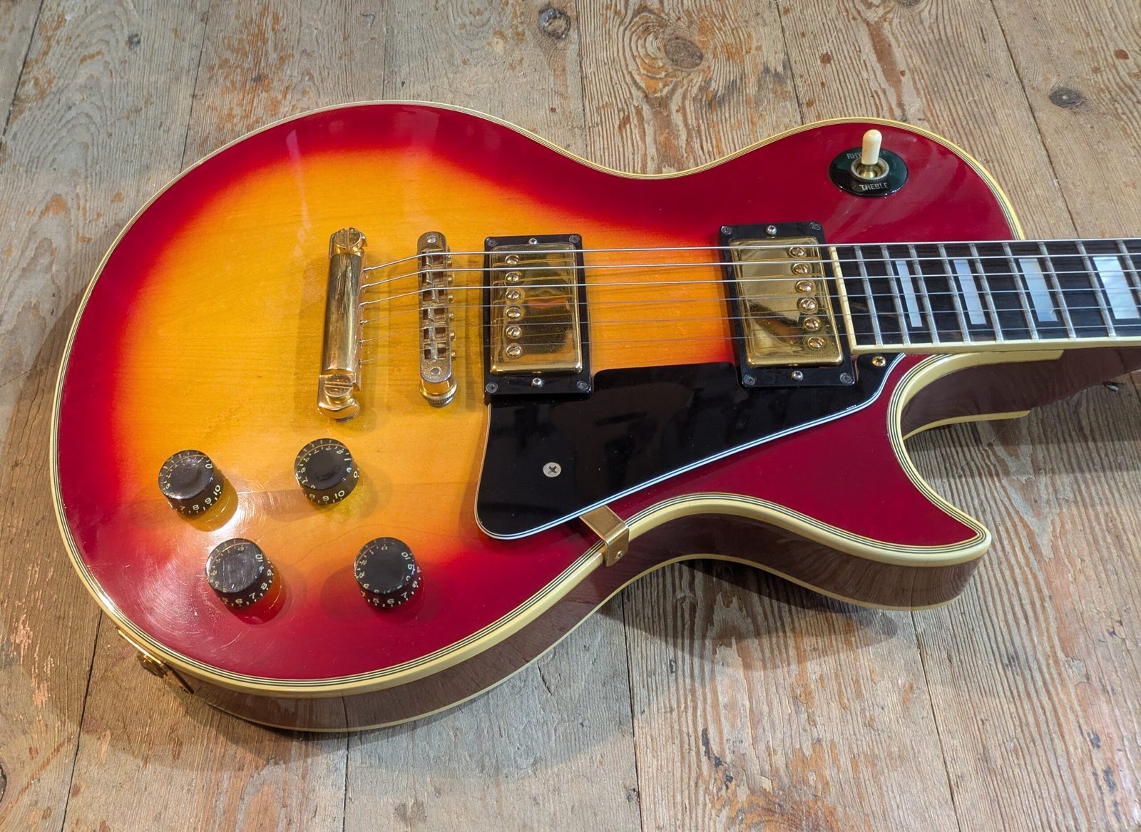 Gibson Les Paul Custom Cherry Sunburst (1981) - Image 9