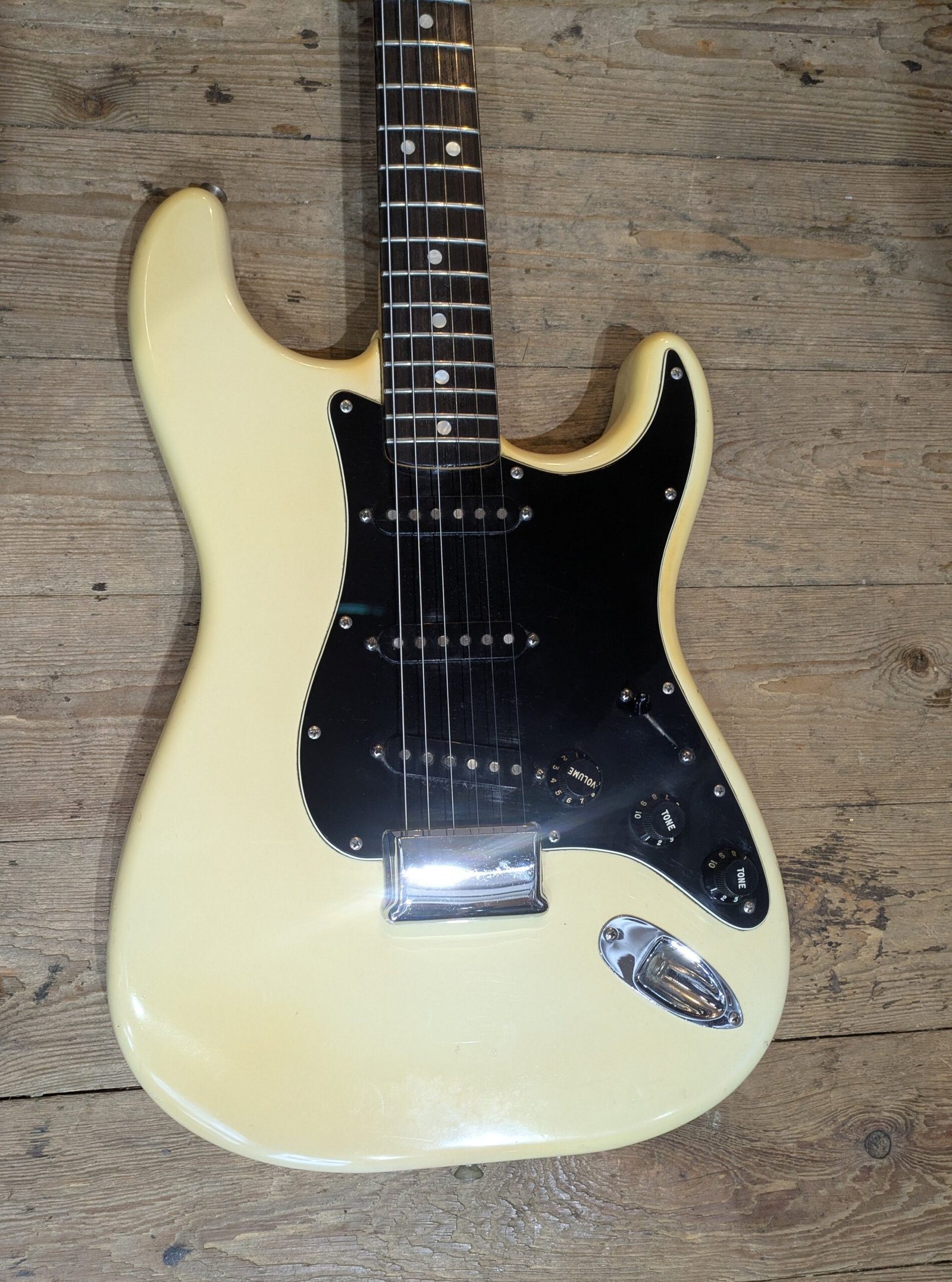 Fender Stratocaster Hardtail/Non term Olympic White Rosewood board (1979) - Image 2