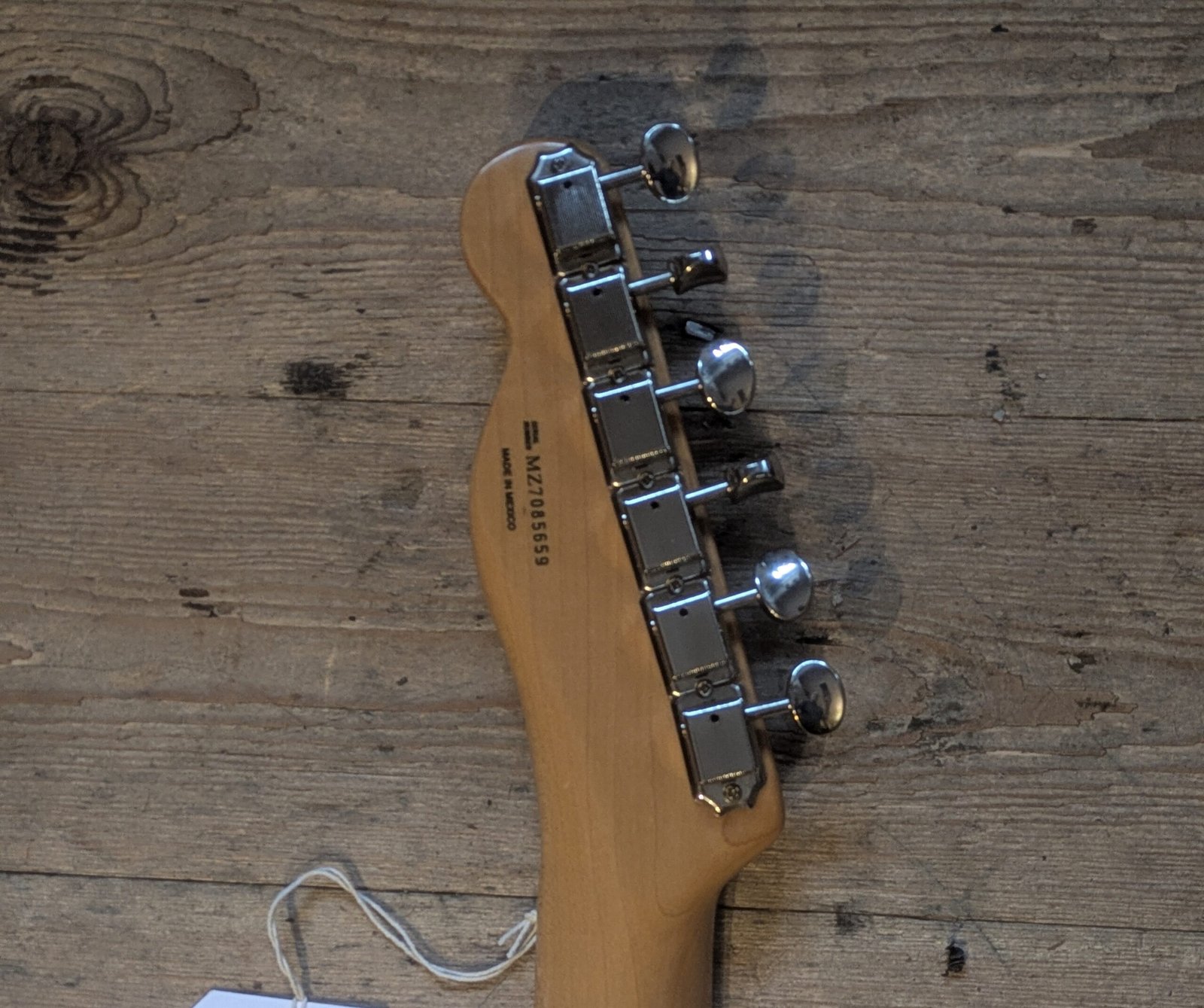 Fender Classic Player Baja Telecaster (2007) with Gator hard case - Image 8