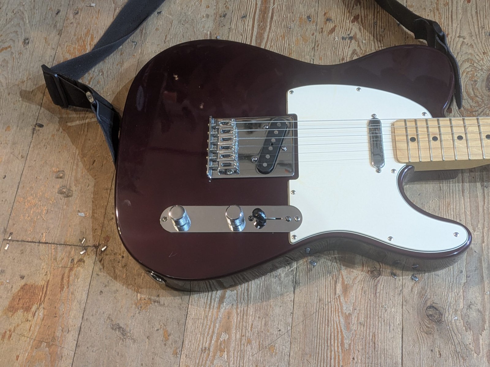 Fender Standard Telecaster Midnight Wine MN (2004) - Image 5