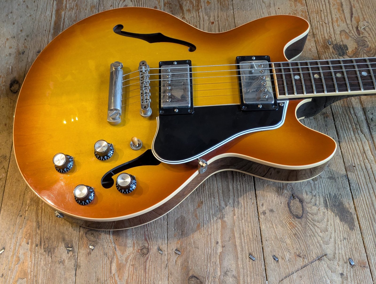 Gibson ES-339 Custom Tangerine Burst #CS 050702, Lollar Upgrade - Image 2