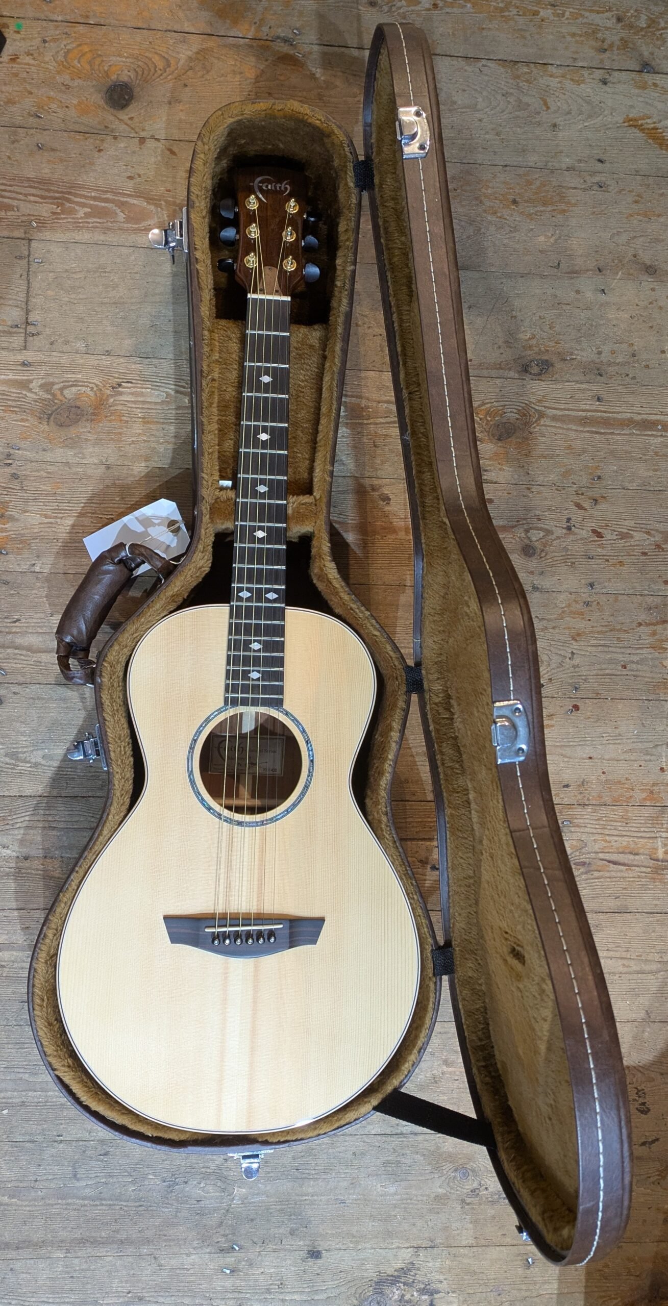 Faith Mercury Original (with case) - Image 3