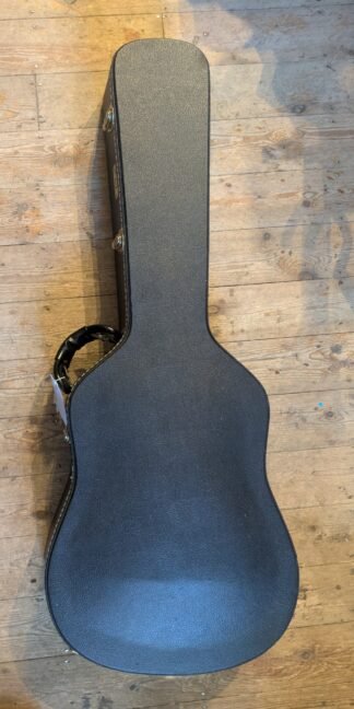 TKL Plush Lined Acoustic Hard Case Made in Canada (Pre-owned)