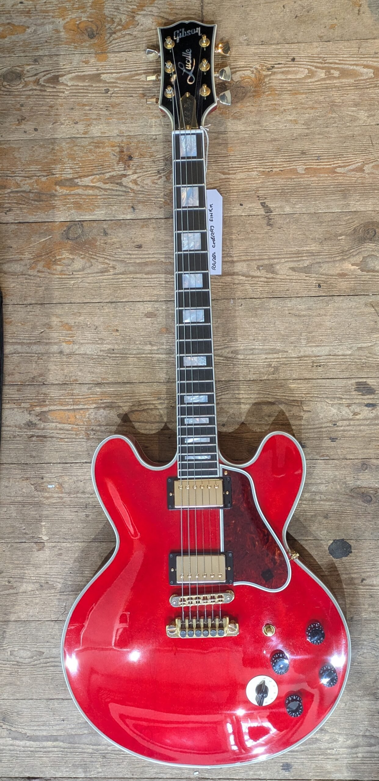 Gibson BB King Lucille Cherry Red, as new condition (2016)