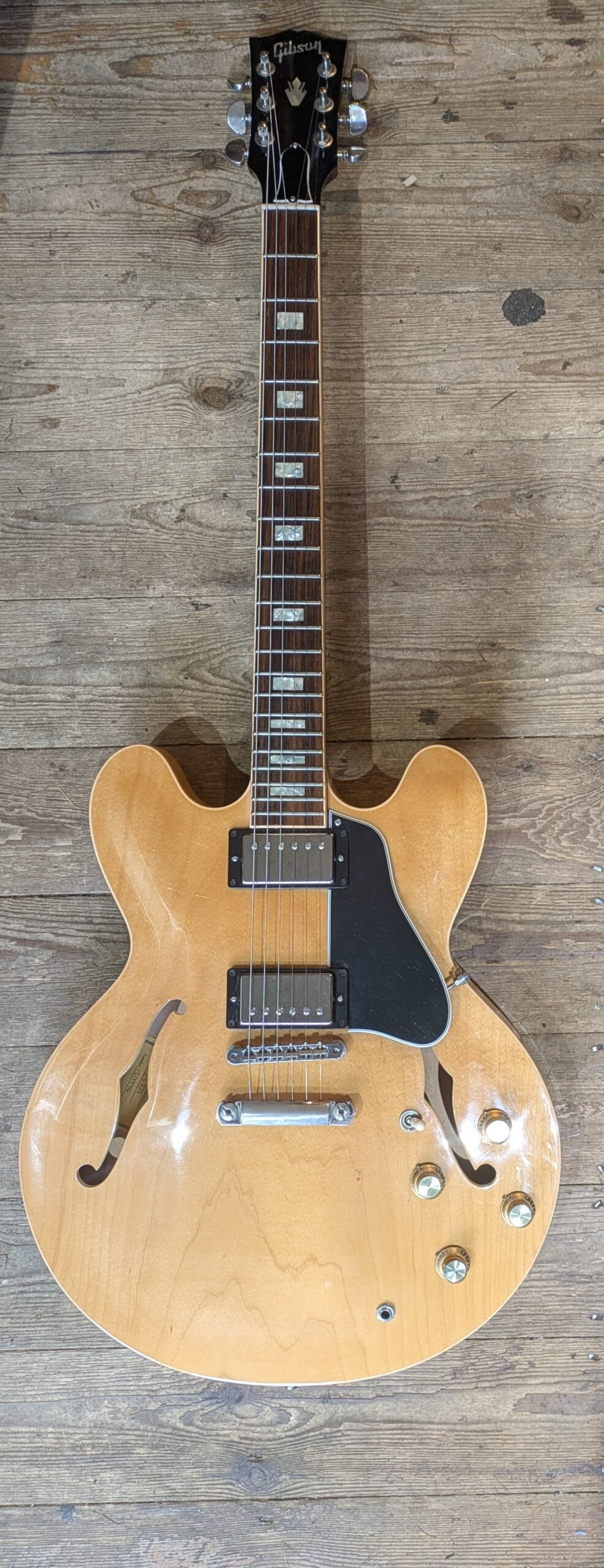 Gibson ES-335 Natural (2018) - Image 2