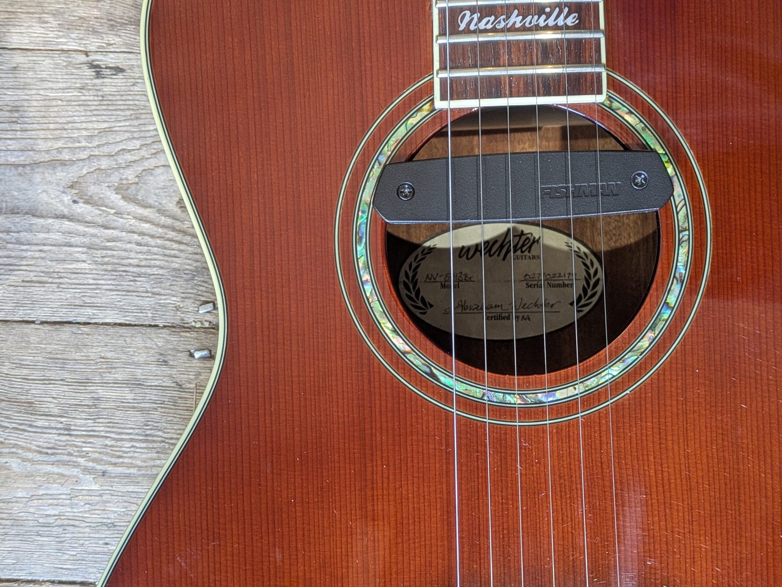 Wechter Hi Strung Nashville with original case (c.2000s), lightweight and compact - Image 7