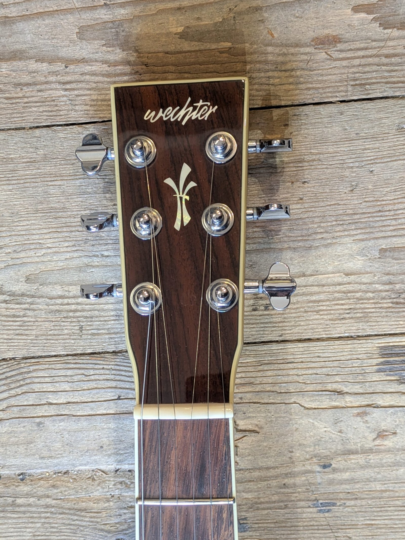 Wechter Hi Strung Nashville with original case (c.2000s), lightweight and compact - Image 5