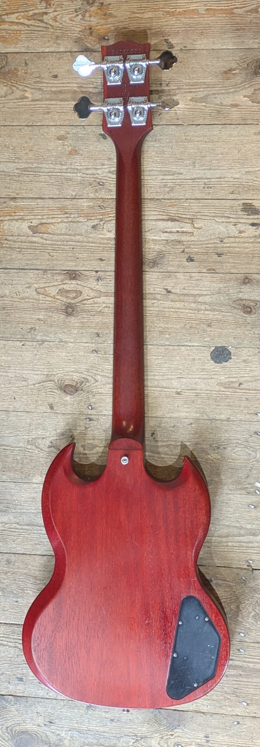 Gibson SG Bass left-handed, Worn Heritage Cherry with case (2013) - Image 3