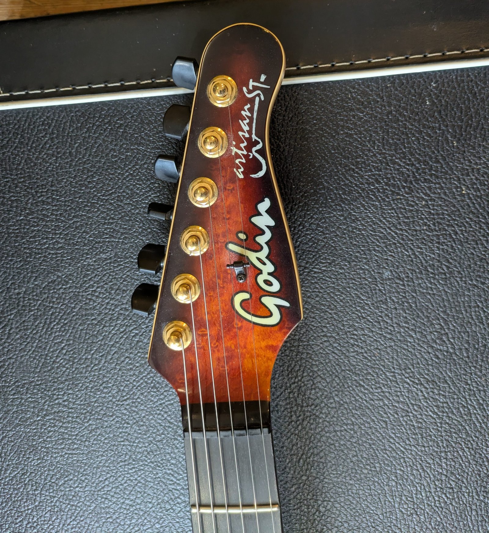 Godin Artisan ST1 with case Rare Premium Godin Electric(circa '95) - Image 7