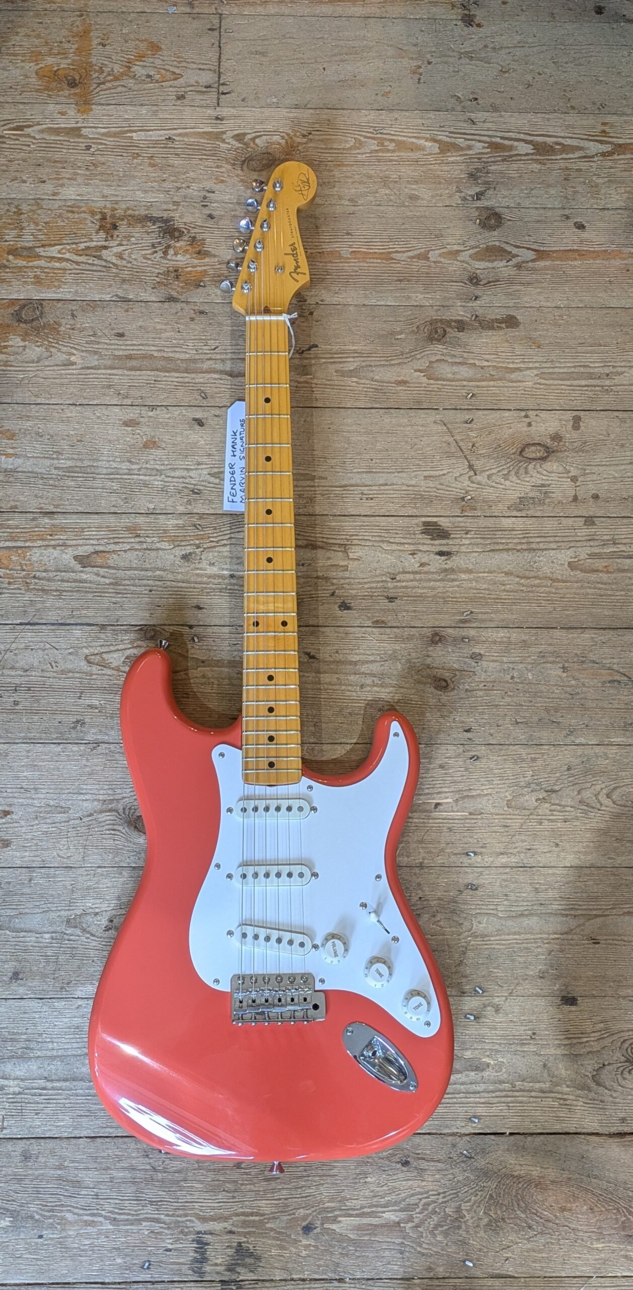 Fender MIJ Made in Japan Hank Marvin Signature Stratocaster