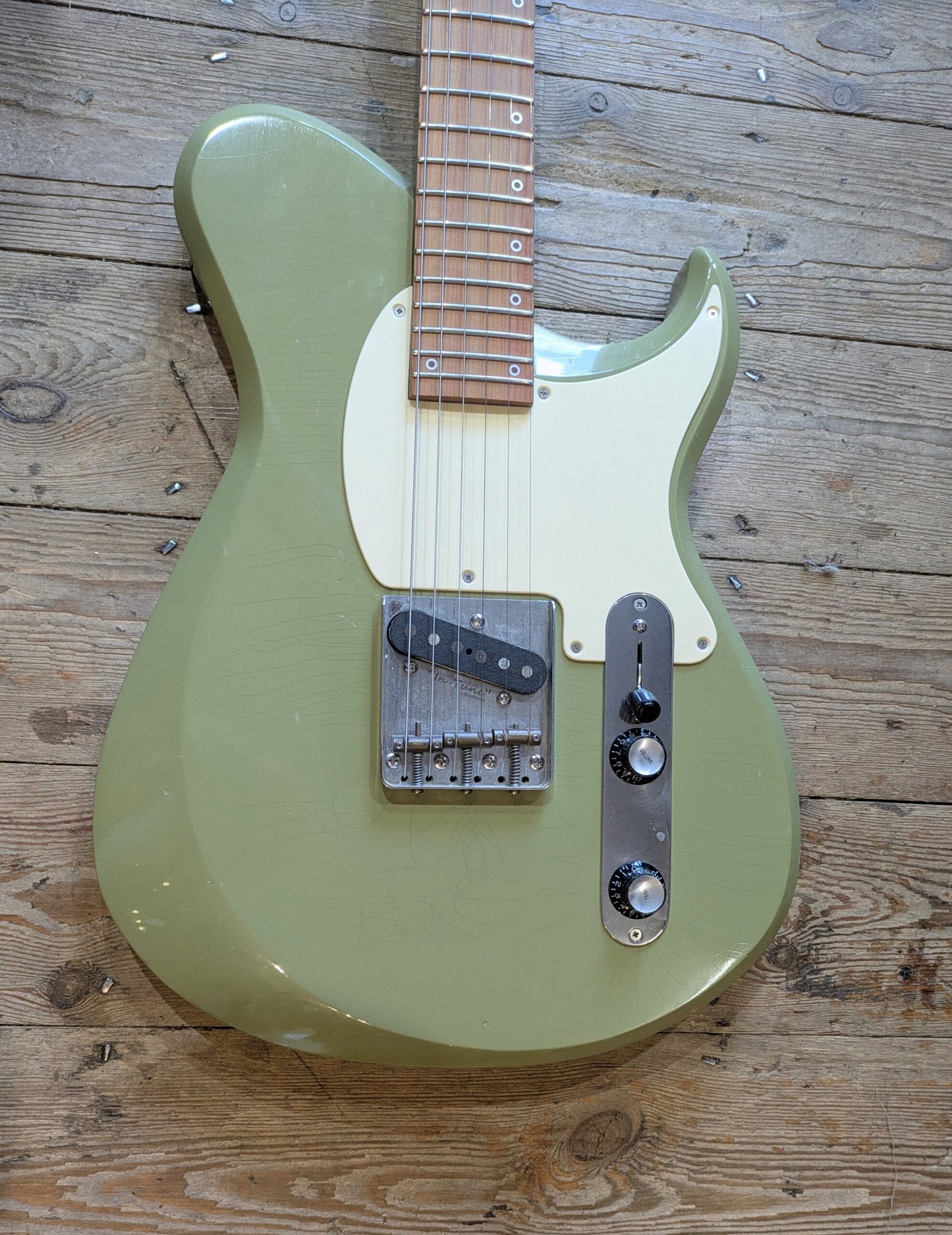 4th Avenue Phoenix Black Swann VW Custom Camper Van Finish Handmade UK - Image 3