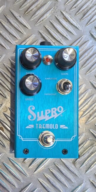 Supro Tremolo V1