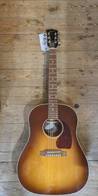 Gibson J45 Studio, Walnut, with Case #21143021 (2023)