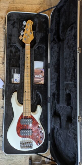 MusicMan Stingray 5 with original case #C02223