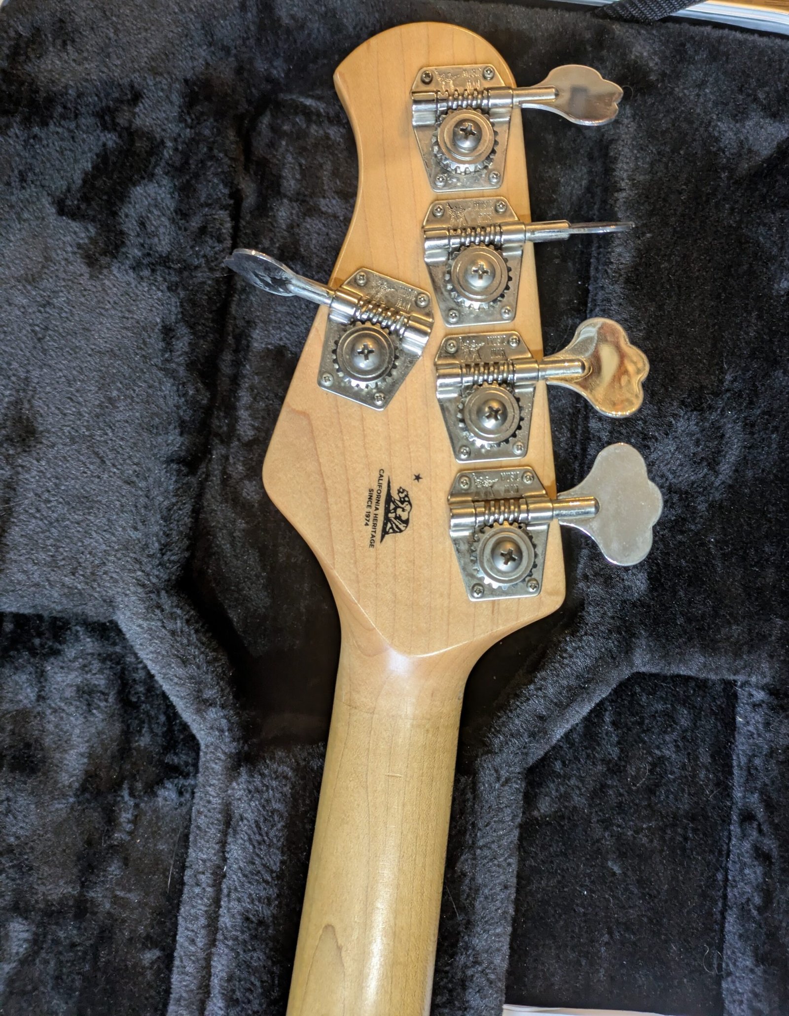 MusicMan Stingray 5 with original case #C02223 - Image 2