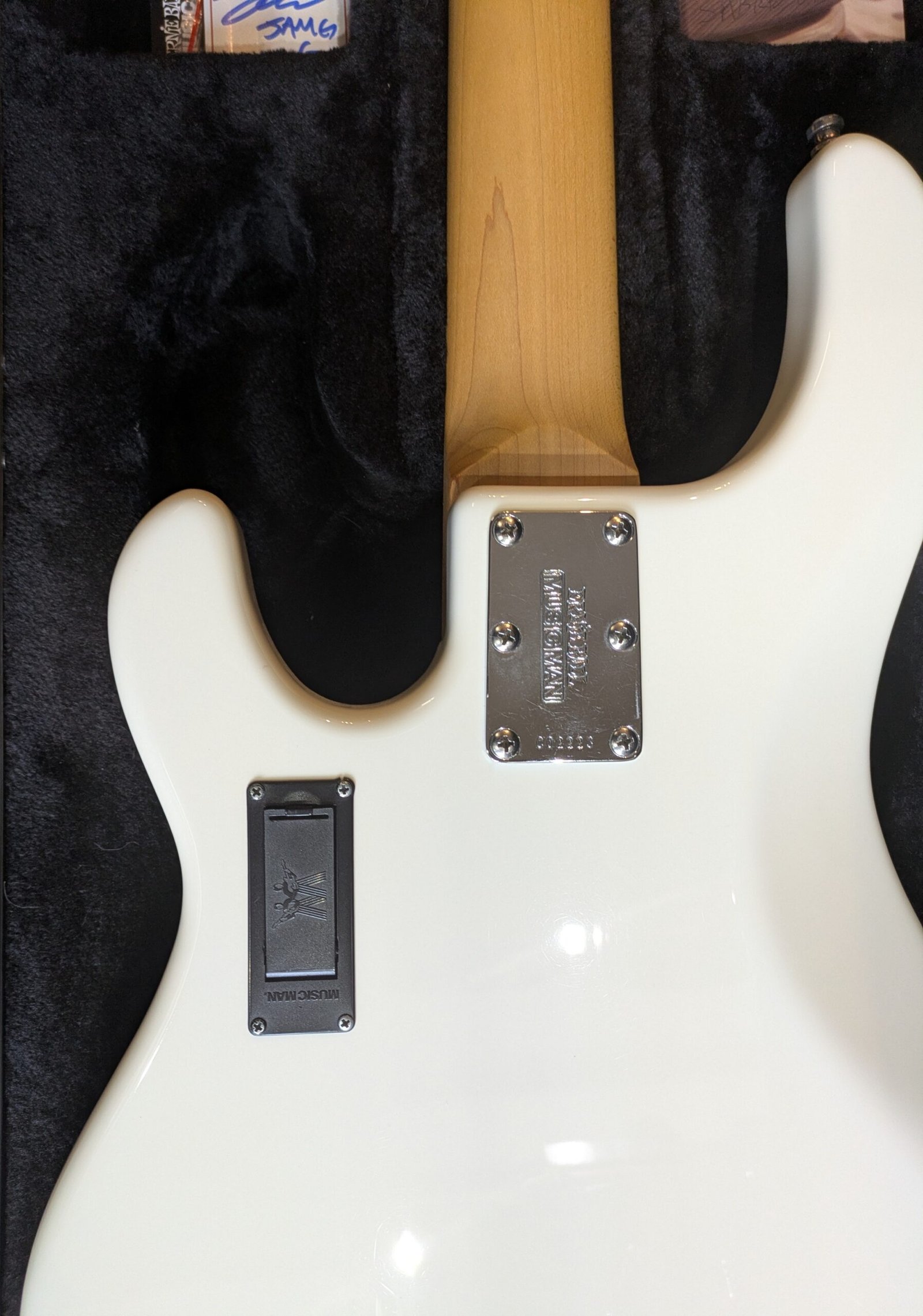 MusicMan Stingray 5 with original case #C02223 - Image 6
